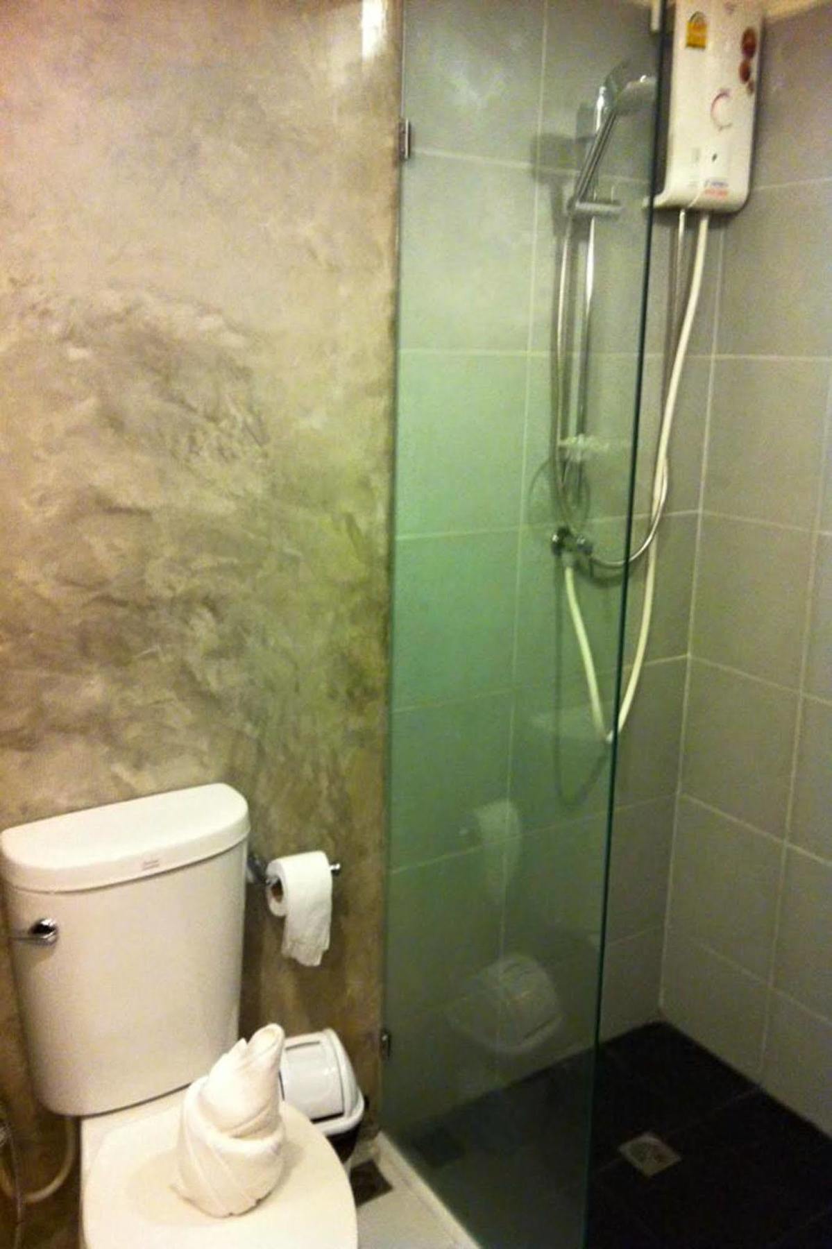 צ'יאנג מאי Sereno Airport Hotel מראה חיצוני תמונה